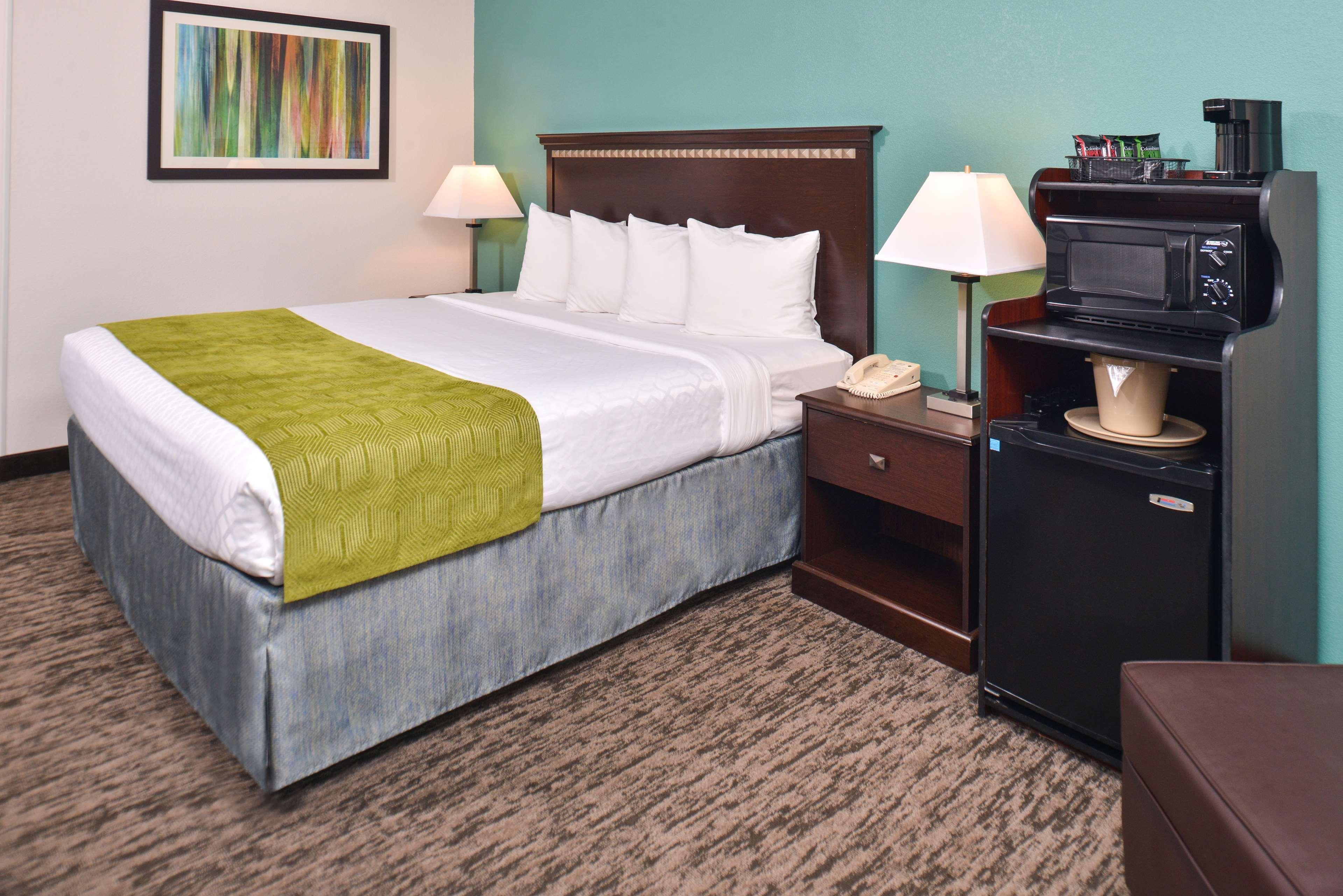 Best Western Plus Chicagoland - Countryside Exterior photo