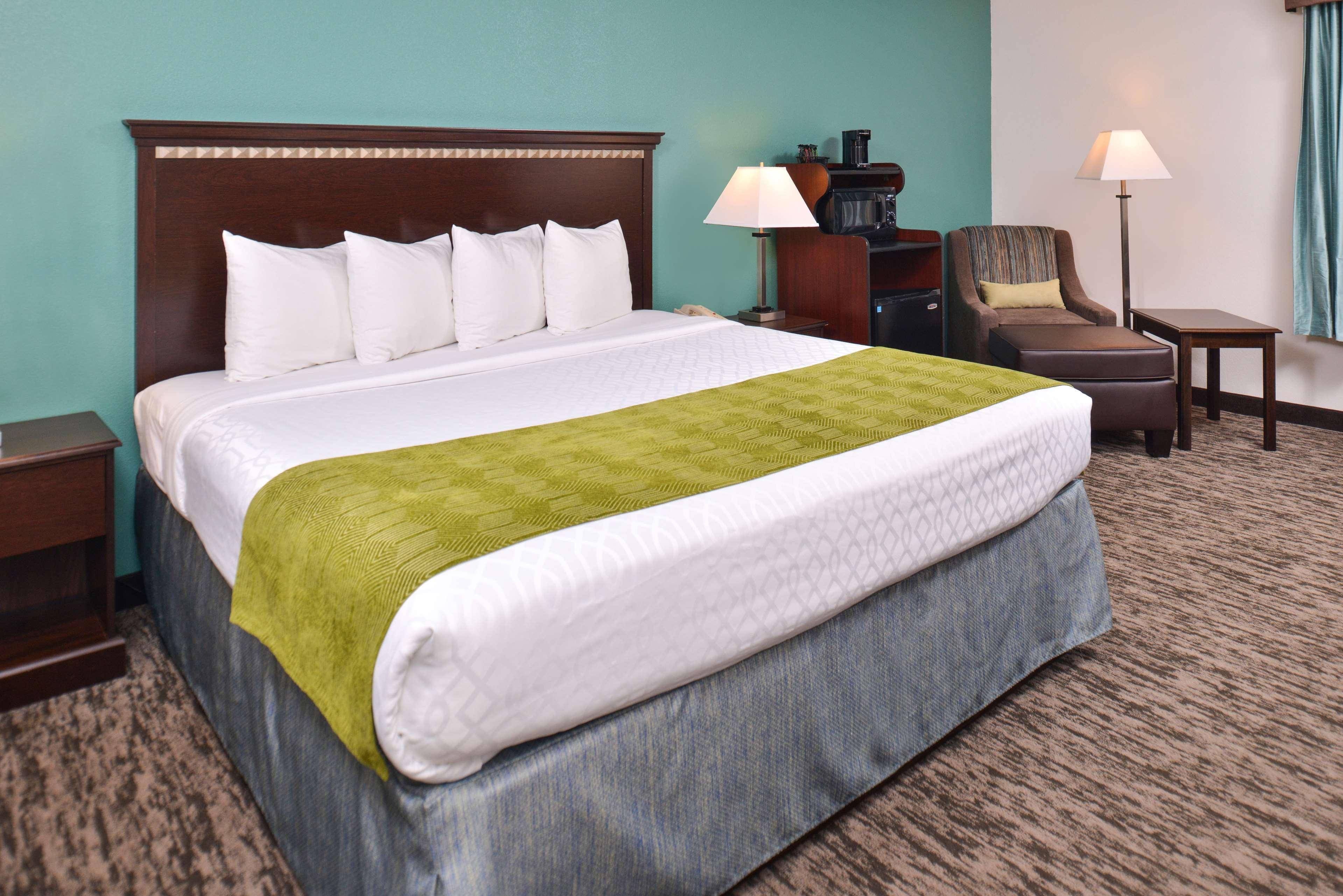 Best Western Plus Chicagoland - Countryside Exterior photo