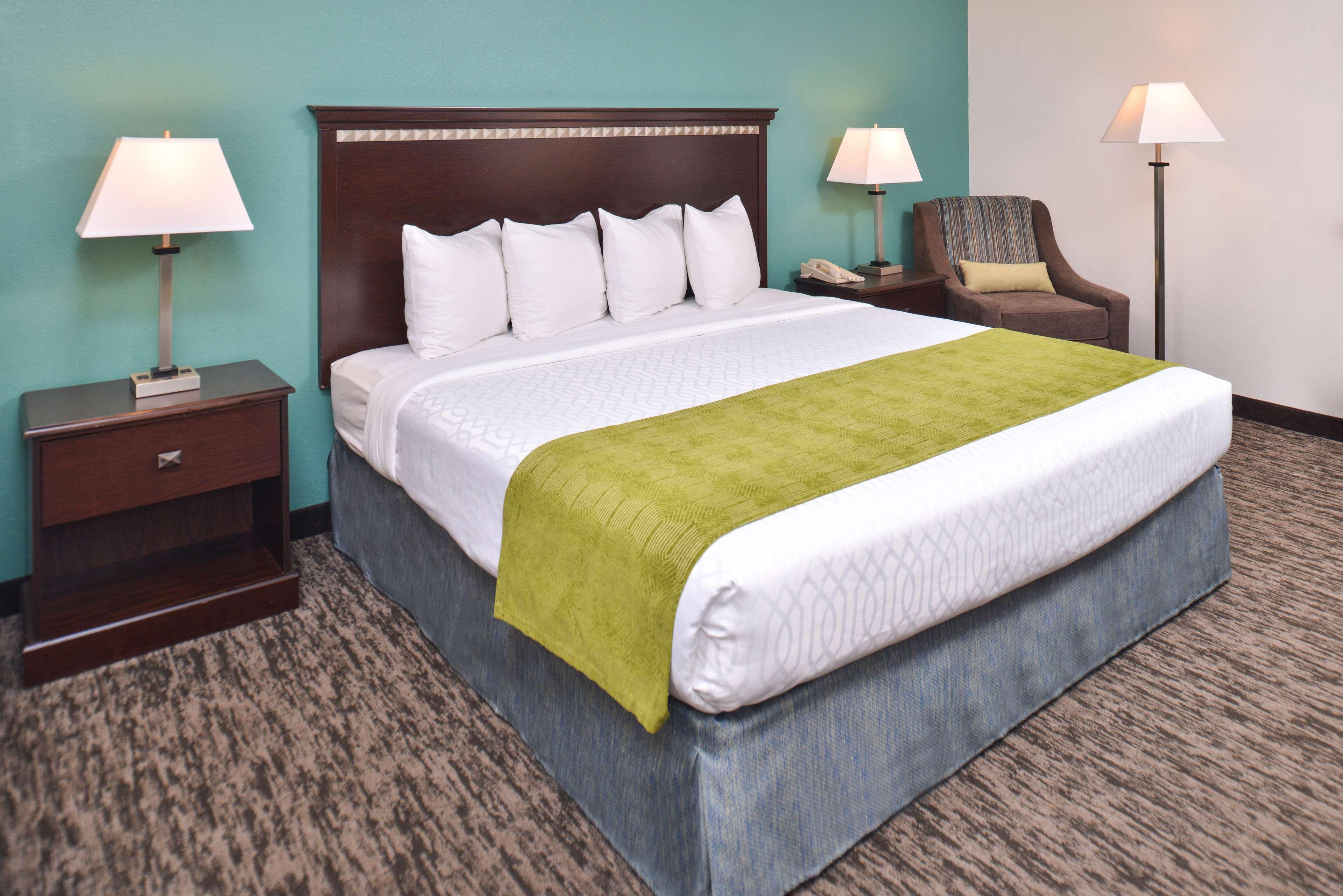 Best Western Plus Chicagoland - Countryside Exterior photo