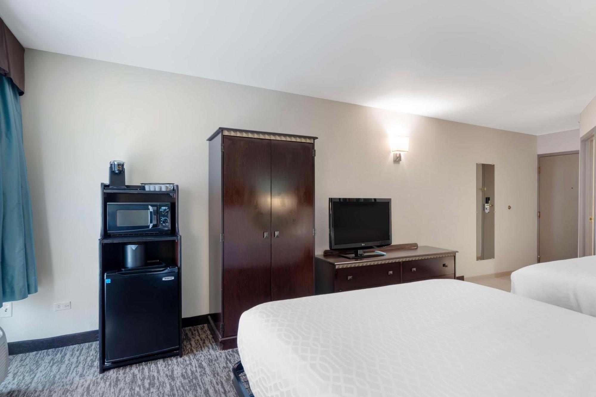 Best Western Plus Chicagoland - Countryside Exterior photo