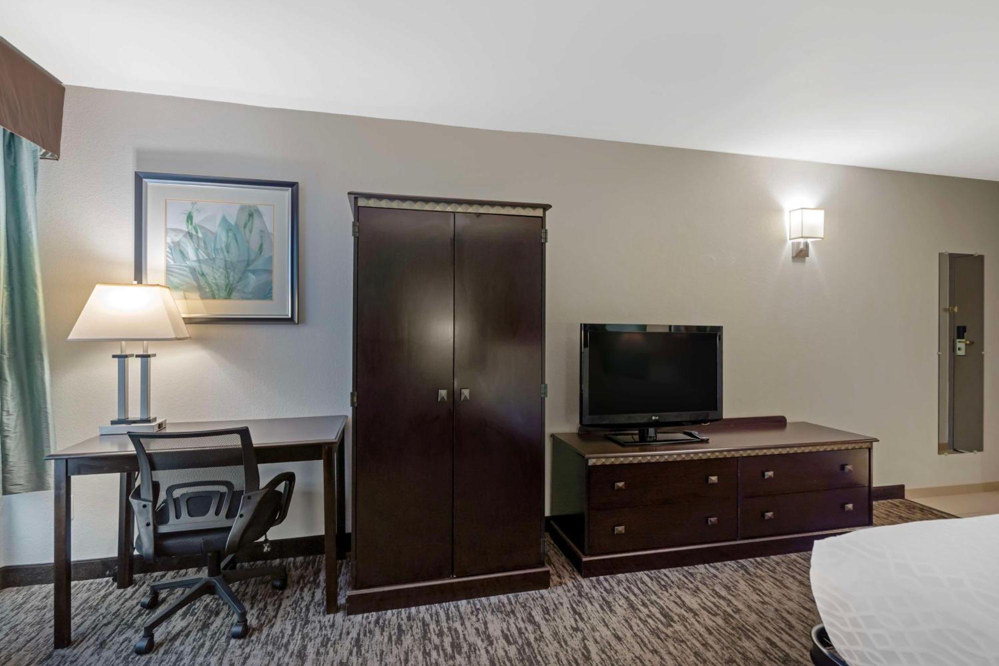 Best Western Plus Chicagoland - Countryside Exterior photo
