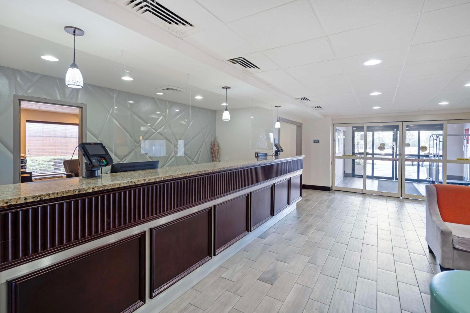 Best Western Plus Chicagoland - Countryside Exterior photo