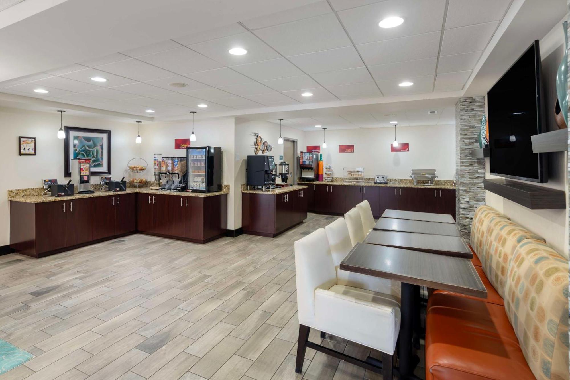 Best Western Plus Chicagoland - Countryside Exterior photo